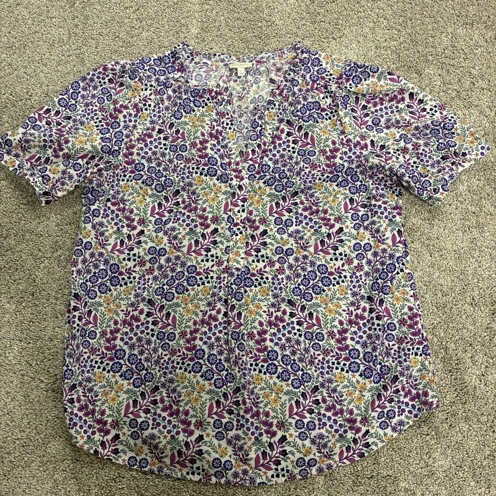 Talbots Floral Print V Neck Short Sleeve Top Women’s Size Large Purple Work Wear